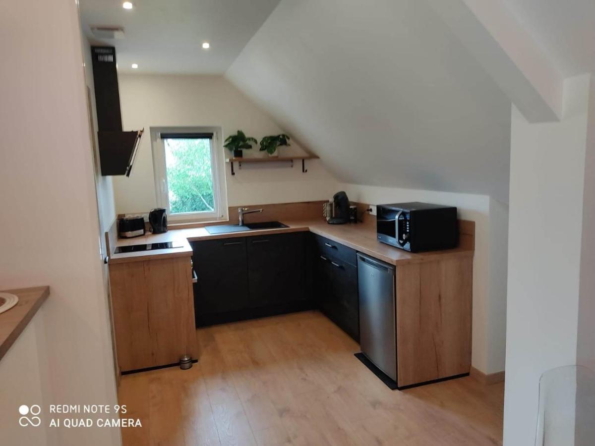 Le Nid De La Baie Apartment Crollon Exterior photo